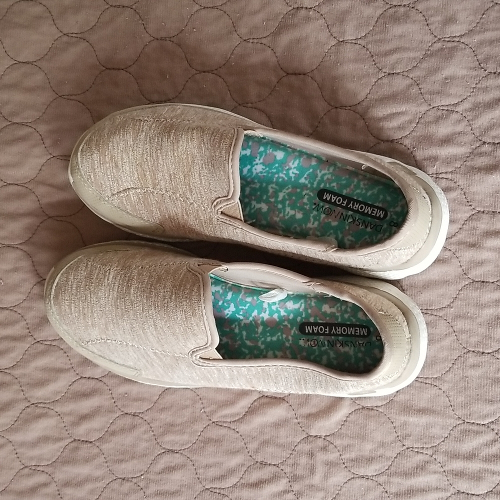 Danskin shoes